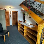 Alte Schmiede Πανσιόν 3*