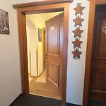 بيت ضيافة Alte Schmiede لوتاش