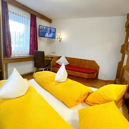 Alte Schmiede 4*