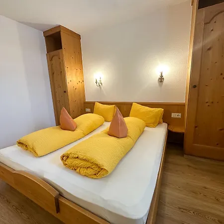 Alte Schmiede 4*