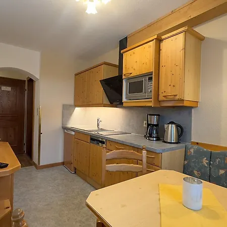 Alte Schmiede 4*